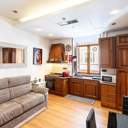 Апартаменты The Eclectic Loft Spagna Рим