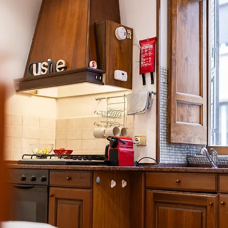 The Bishop's Loft Spagna Апартаменты *