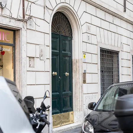 Апартаменты The Bishop's Loft Spagna *