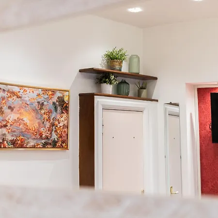 The Bishop's Loft Spagna * Рим