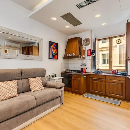 The Eclectic Loft Spagna *